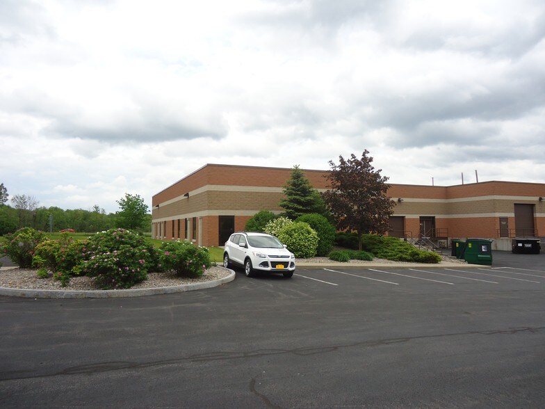 More Photos Of 17 Technology Pl, East Syracuse Office For Lease