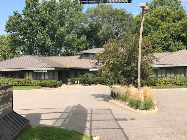 More Photos Of 10520 Wayzata Blvd, Hopkins Office Residential For Lease