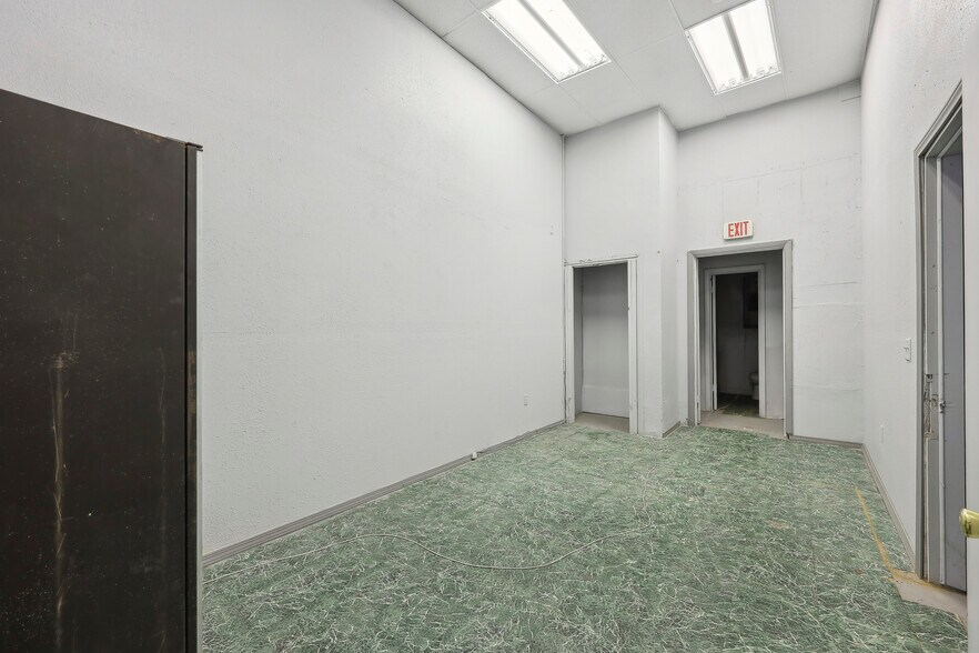 More Photos Of 3410 Concord Rd, Beaumont Storefront For Sale