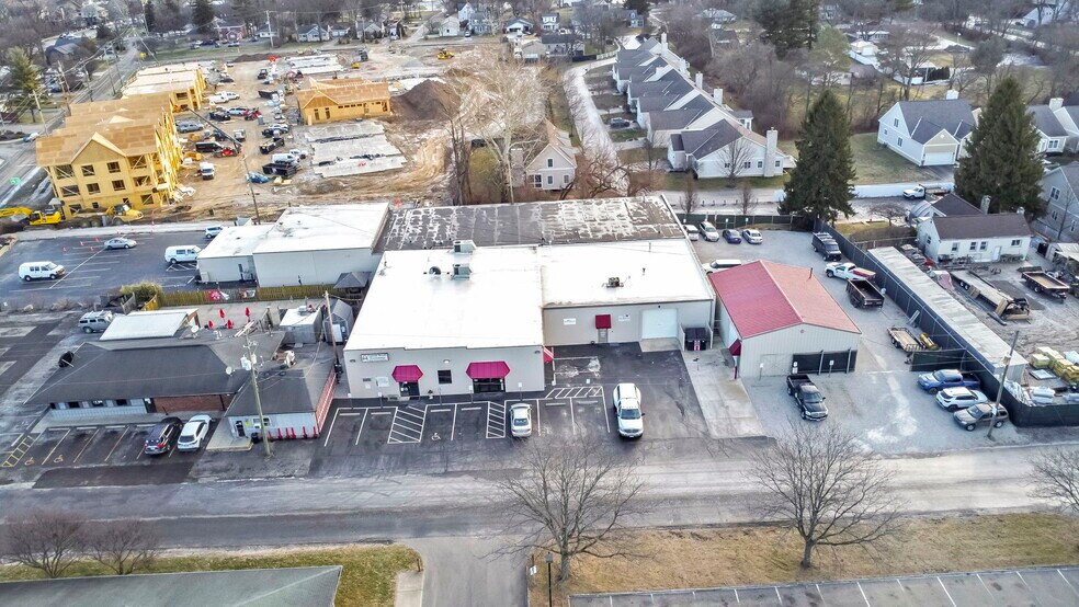 More Photos Of 187-189 W Johnstown Rd, Gahanna Warehouse For Lease