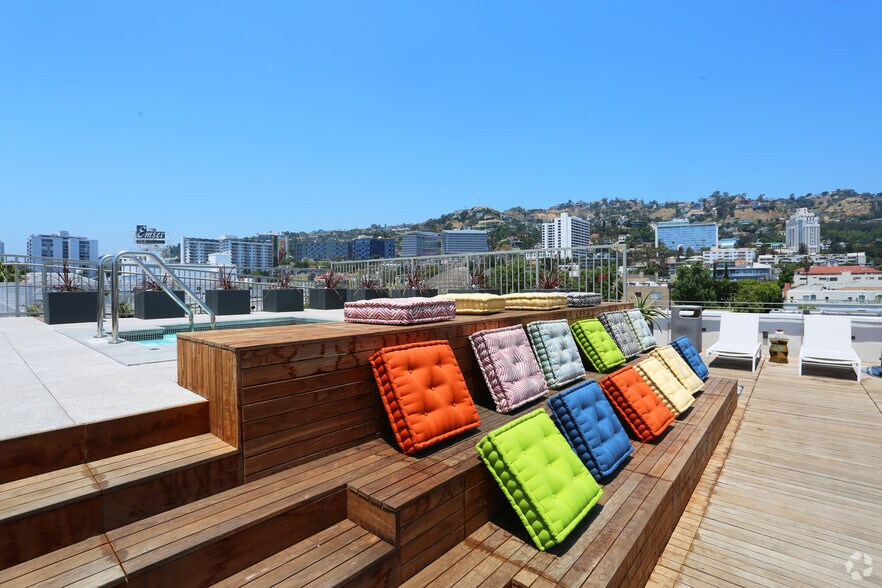 More Photos Of 8350-8358 Santa Monica Blvd, West Hollywood Apartments For Lease