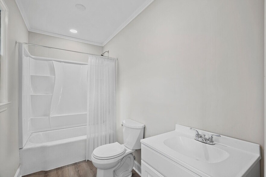 More Photos Of 247 Unionville Indian Trail Rd W, Indian Trail Office Residential For Sale