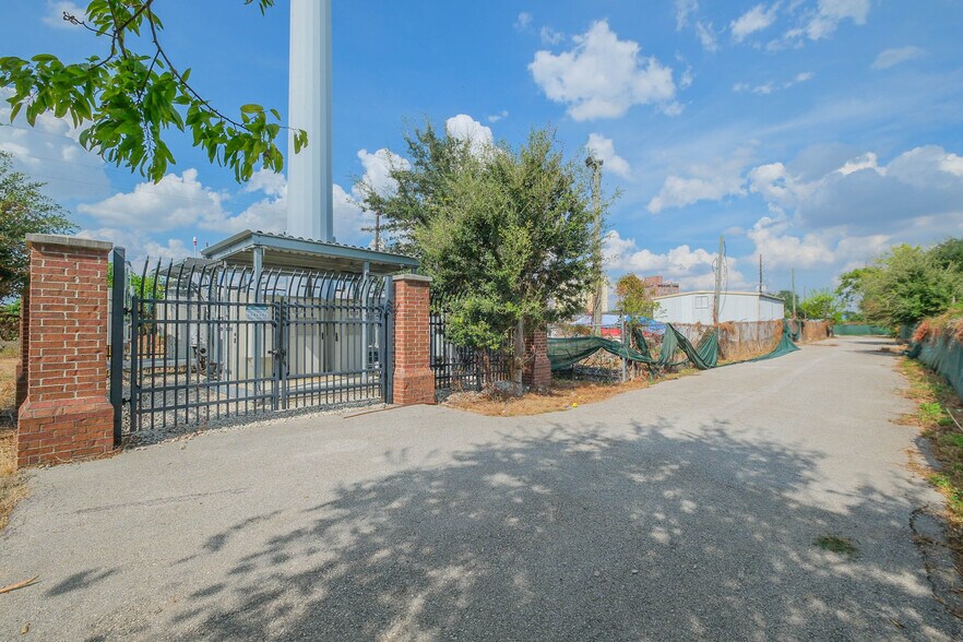 More Photos Of 7830 Highway 90A, Sugar Land Warehouse For Lease