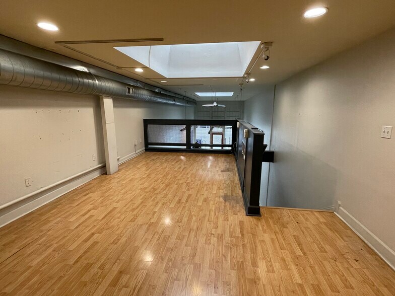 More Photos Of 3349-3351 Grand Ave, Oakland Storefront For Lease