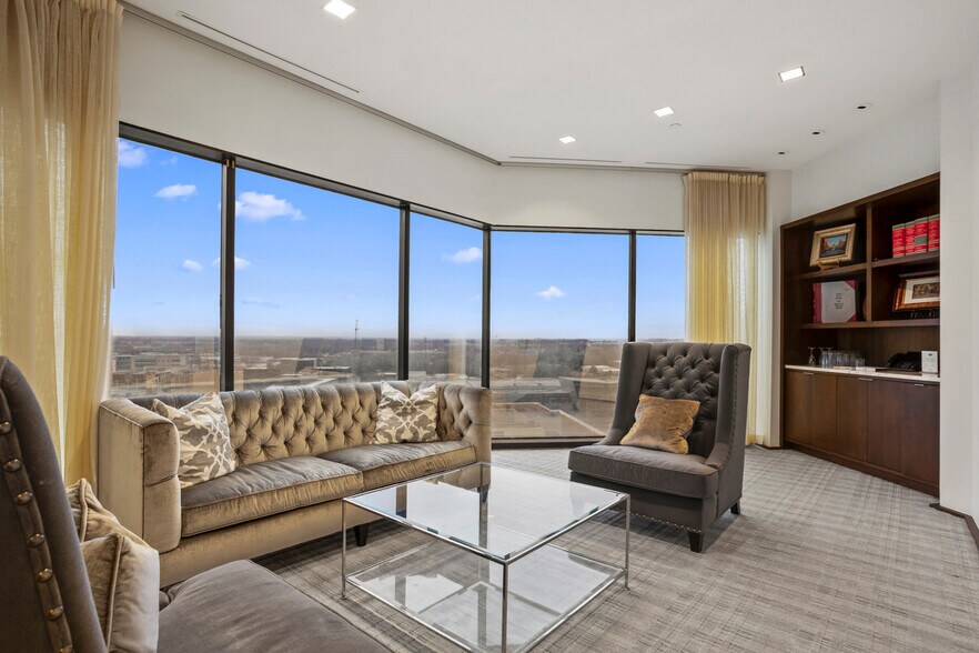 More Photos Of 188 E Capitol St, Jackson Office For Lease