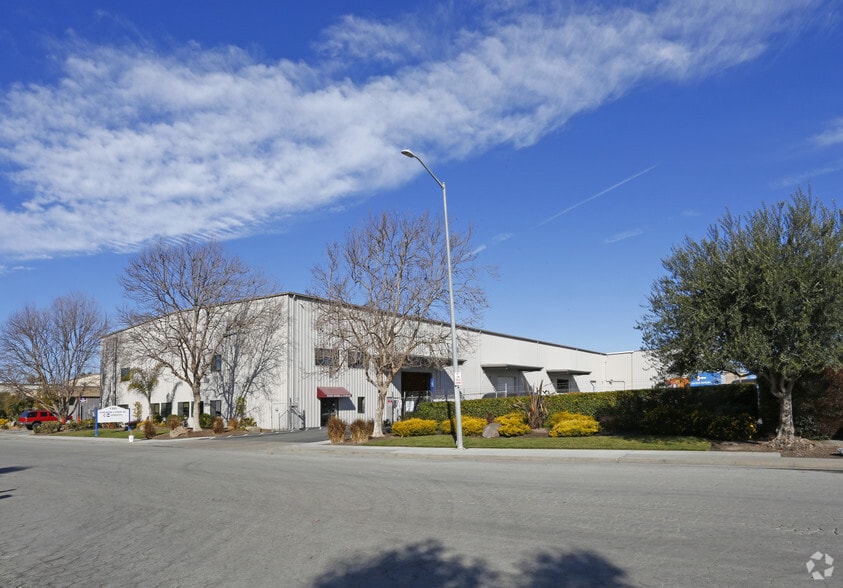 Primary Photo Of 1353 Dayton St, Salinas Service For Lease