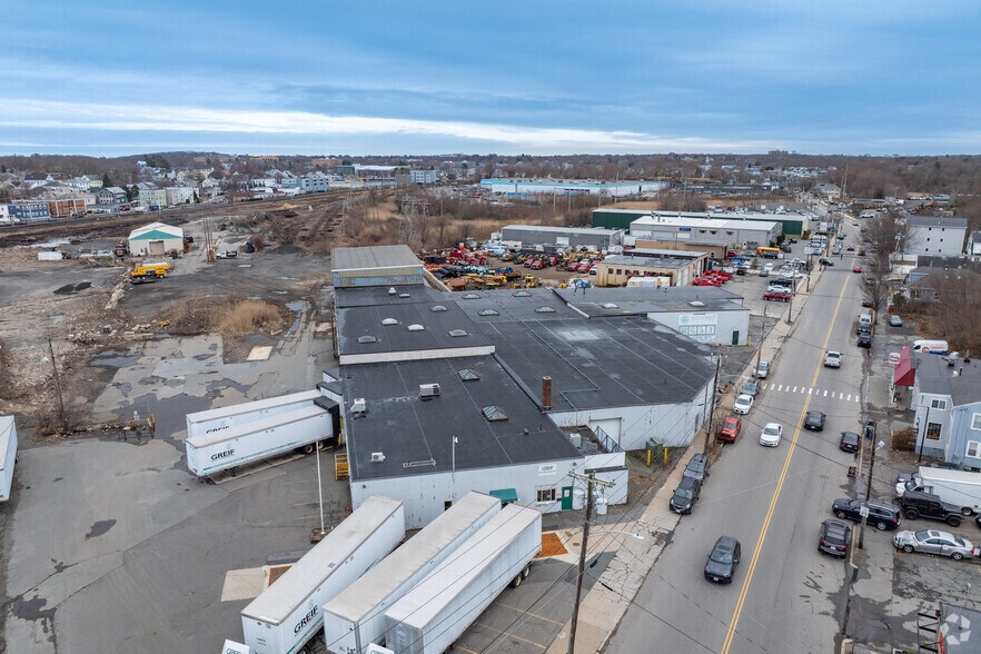 More Photos Of 53 Jefferson Ave, Salem Manufacturing For Sale