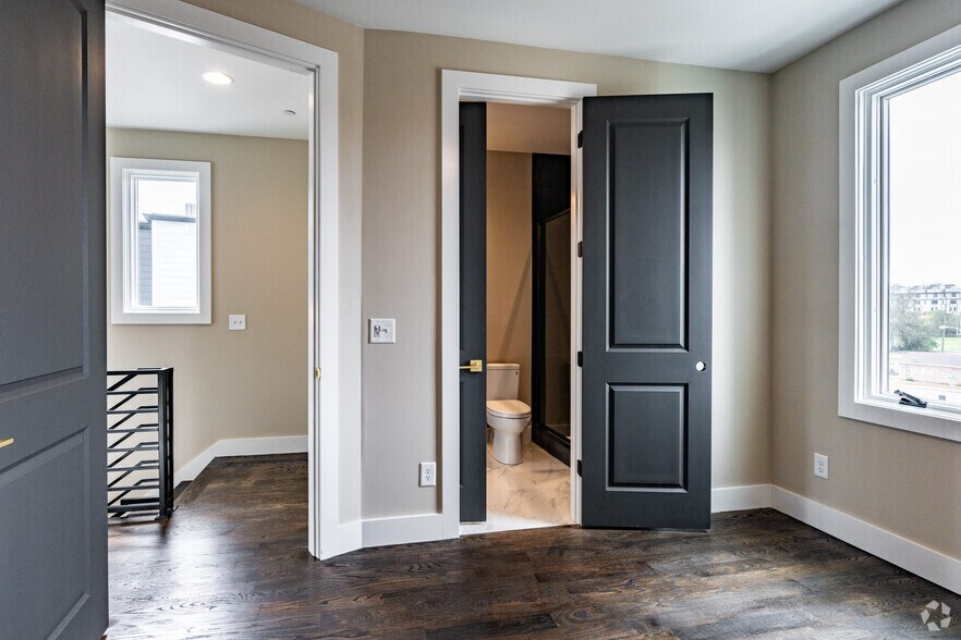 More Photos Of 1020 Jefferson St, Nashville Apartments For Sale