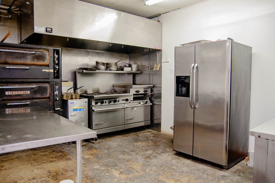 More Photos Of 2003 Oneida Valley Rd, Karns City Restaurant For Sale