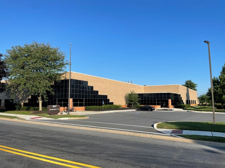 More Photos Of 1827 Freedom Rd, Lancaster Light Distribution For Lease