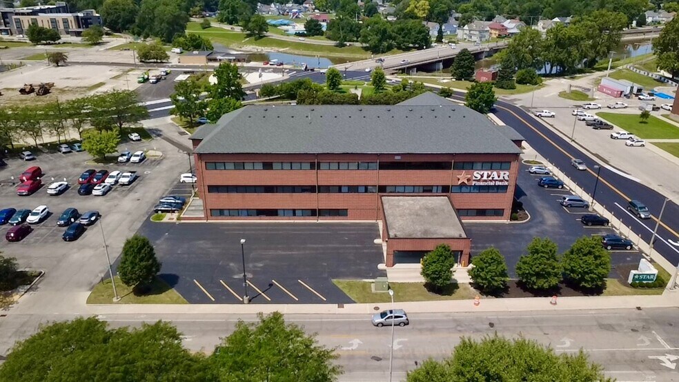 More Photos Of 400 N High St, Muncie Office For Sale
