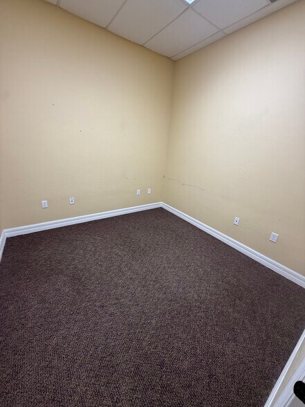 More Photos Of 750 Tamiami Trl, Port Charlotte Office For Sale