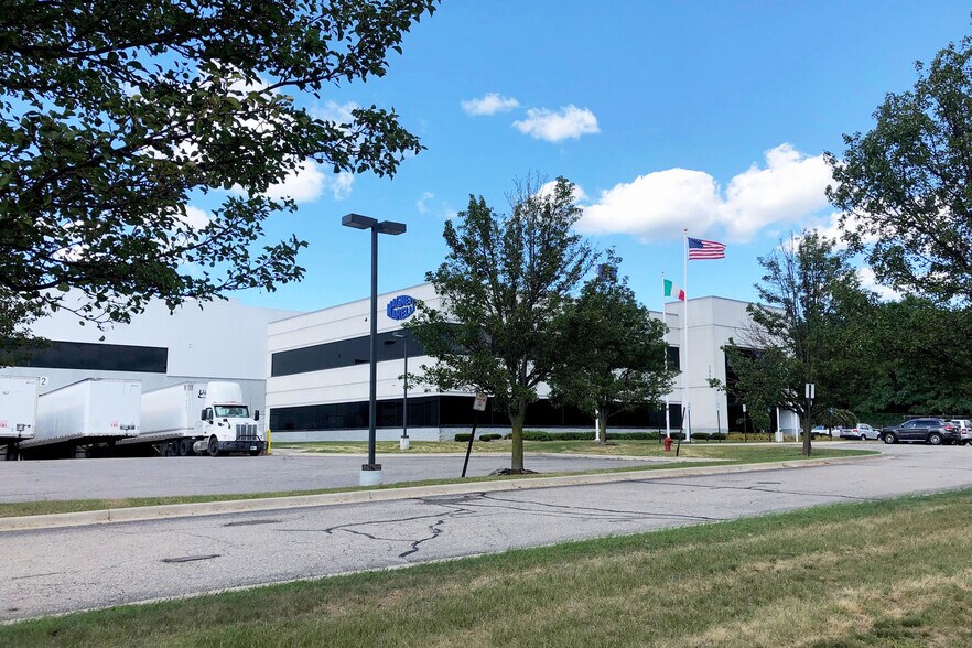 Primary Photo Of 5600 Bow Pointe Dr, Clarkston Warehouse For Sale