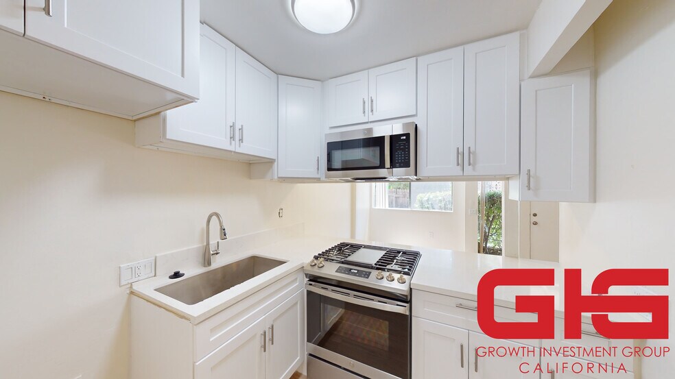 More Photos Of 570 N Madison Ave, Pasadena Apartments For Sale