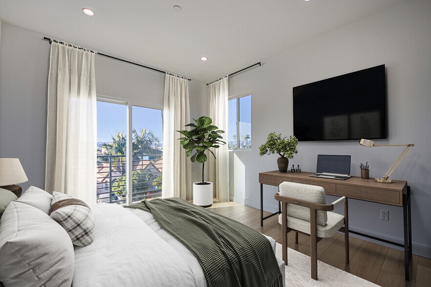 More Photos Of 2404 S Cochran Ave, Los Angeles Apartments For Sale