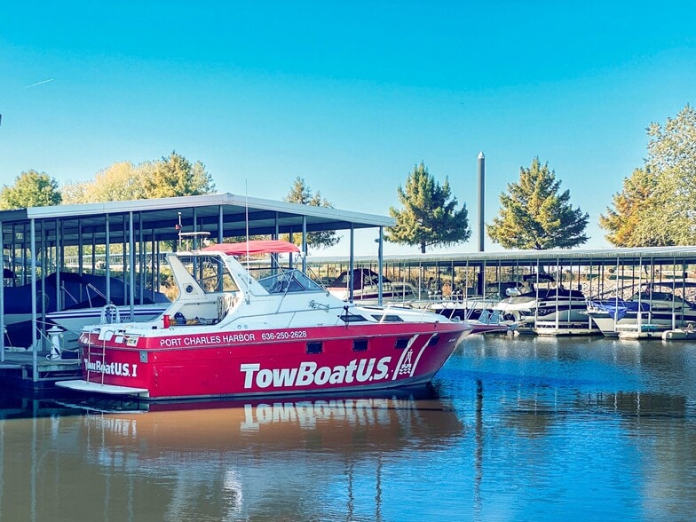 More Photos Of 6247 Highway V, Saint Charles Marina For Sale