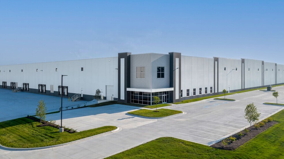 More Photos Of 5635 N Graham Rd, Whiteland Unknown For Sale