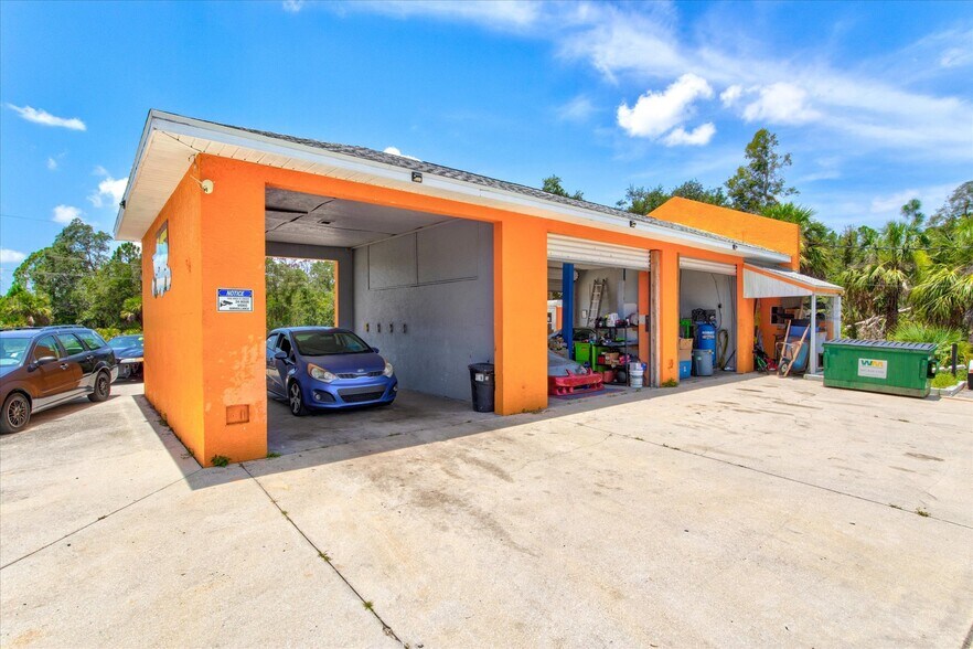 More Photos Of 15182 Dahlgren Ave, Port Charlotte Carwash For Sale