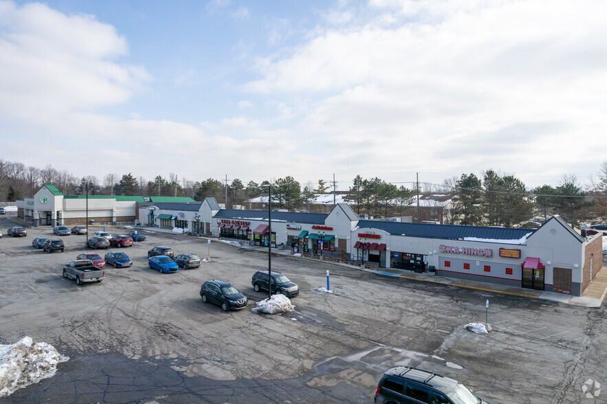 Primary Photo Of 44999-45065 W Pontiac Trl, Novi Unknown For Lease