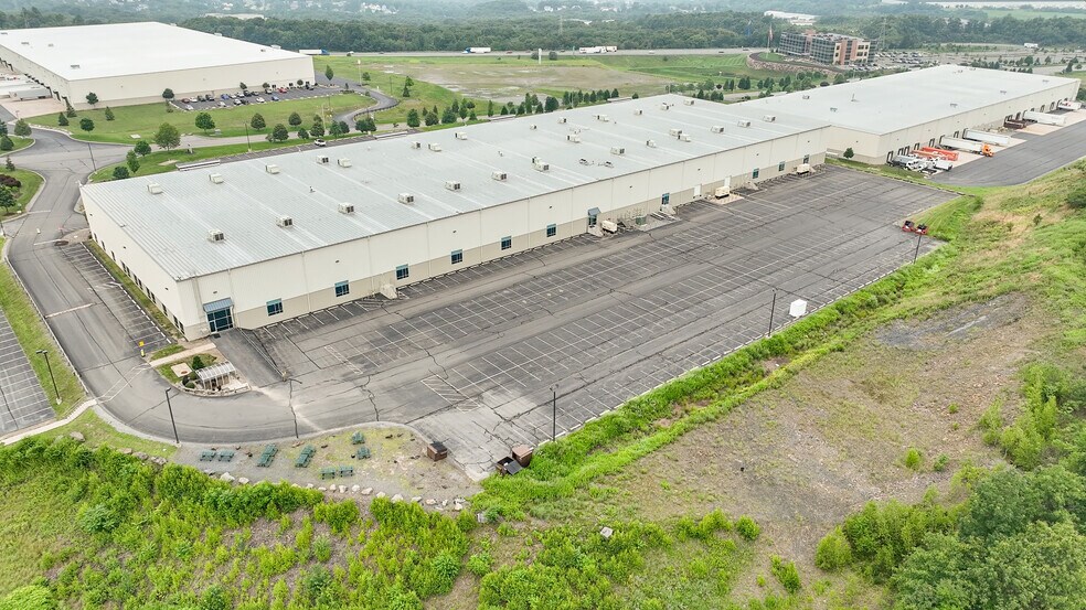 More Photos Of 501-575 Keystone Ave, Jenkins Light Manufacturing For Lease