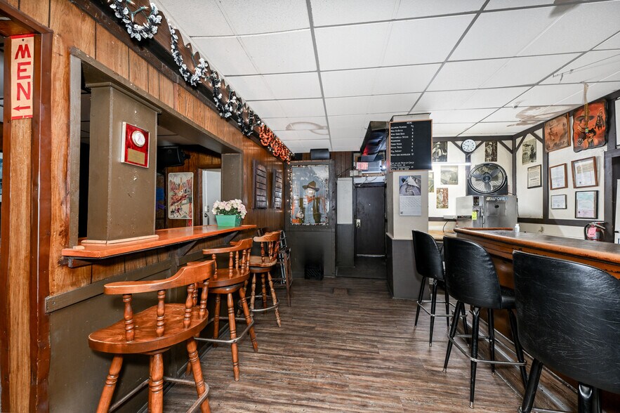 More Photos Of 3908 Denison Ave, Cleveland General Retail For Sale