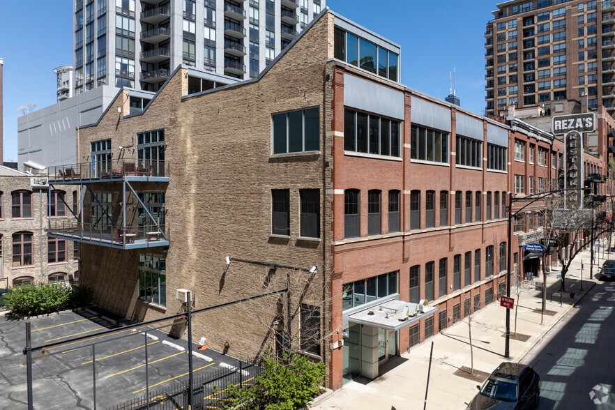 Primary Photo Of 440 W Ontario St, Chicago Loft Creative Space For Sale