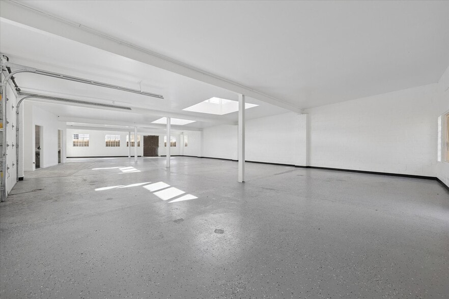 More Photos Of 1240 Speer Blvd, Denver Freestanding For Sale