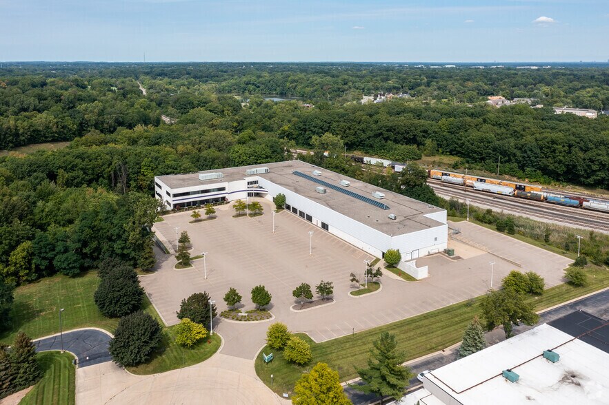 More Photos Of 43811 Plymouth Oaks Blvd, Plymouth Manufacturing For Sale