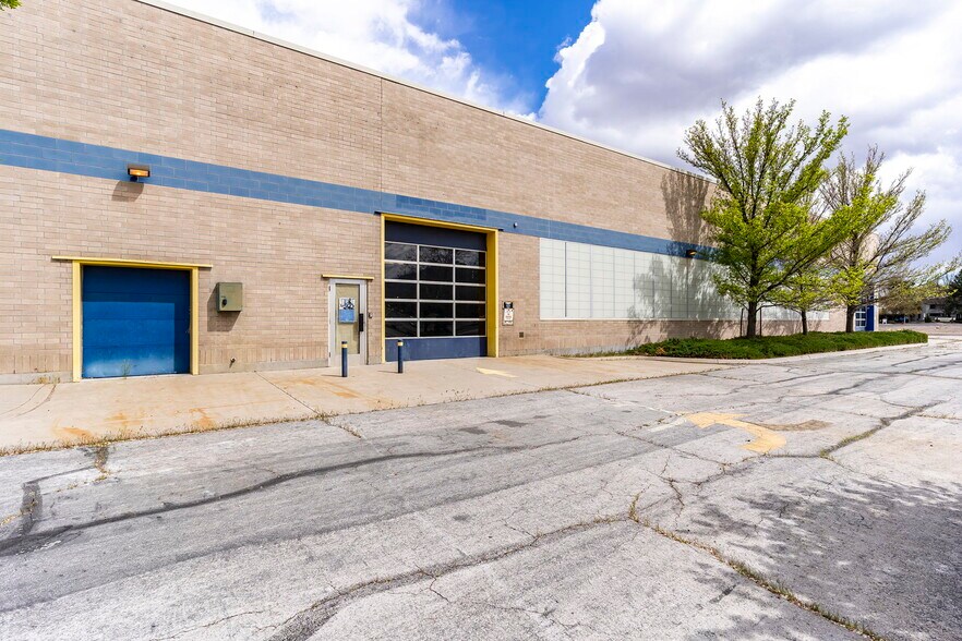 More Photos Of 5000 Meadowood Mall Cir, Reno Unknown For Lease