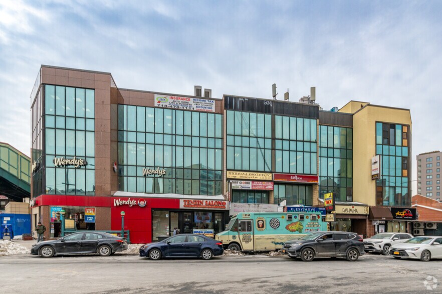 More Photos Of 72-32 Broadway, Jackson Heights Storefront Retail Office For Lease