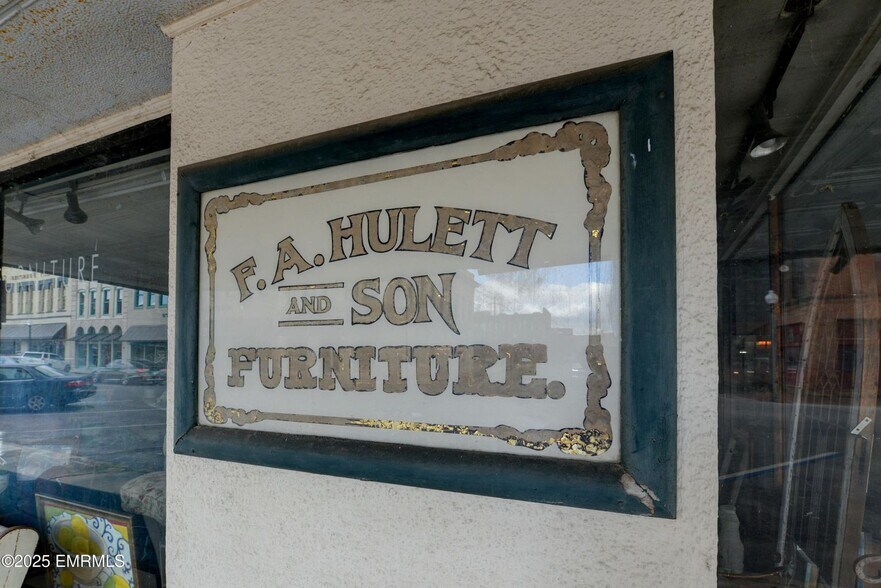 More Photos Of 2227 Front St, Meridian Office For Sale