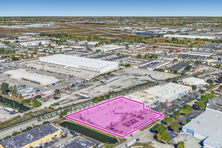More Photos Of 12800 NW 38th Ave, Opa Locka Warehouse For Lease