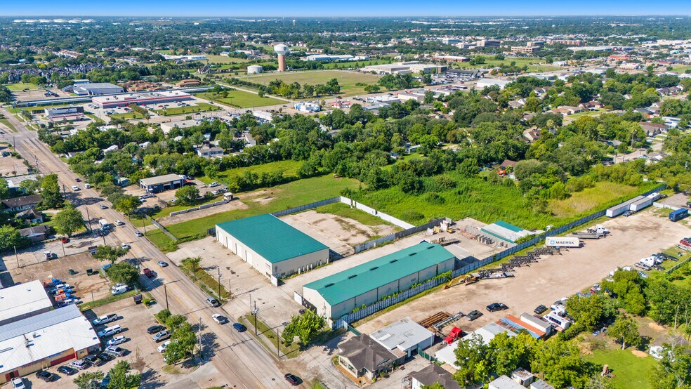 More Photos Of 2950 Preston Ave, Pasadena Unknown For Lease