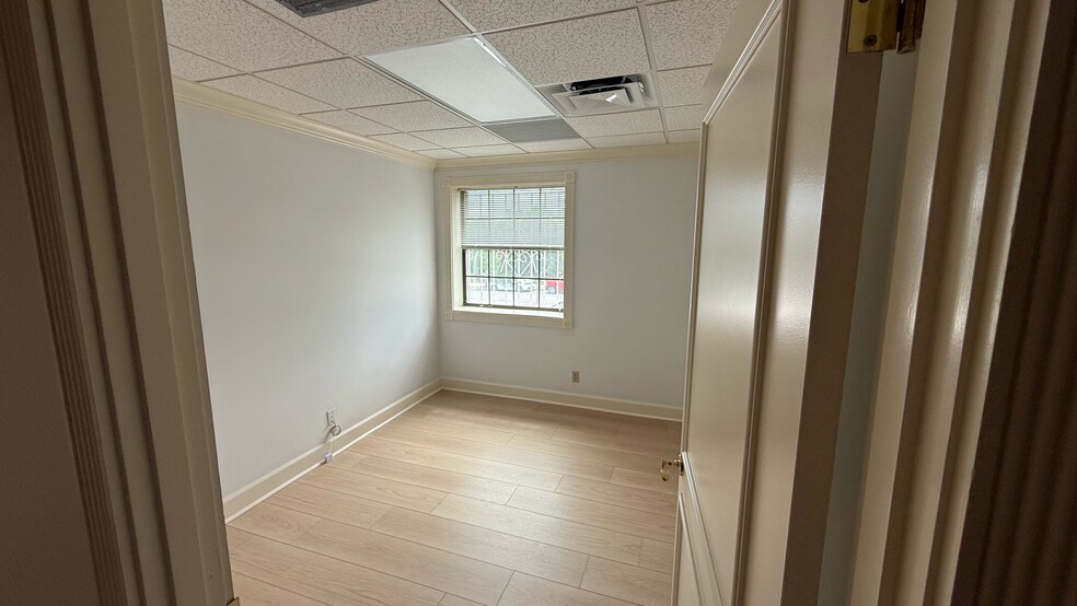 More Photos Of 811 N Olive Ave, West Palm Beach Medical For Lease