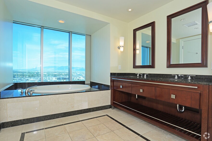 More Photos Of 2700 Las Vegas Blvd, Las Vegas Apartments For Sale