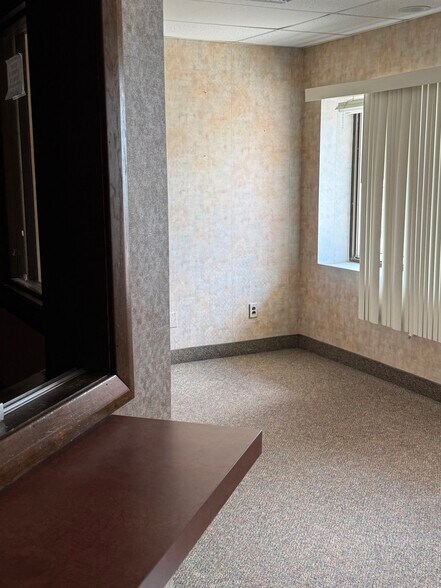 More Photos Of 103-105 Union St, Lodi Medical For Sale