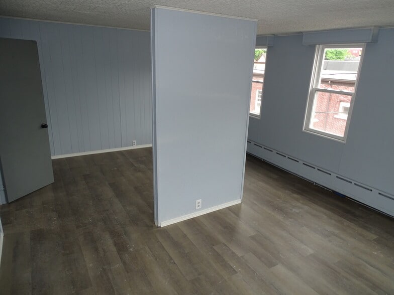 More Photos Of 519 Rock St, Shamokin Storefront Retail Residential For Sale