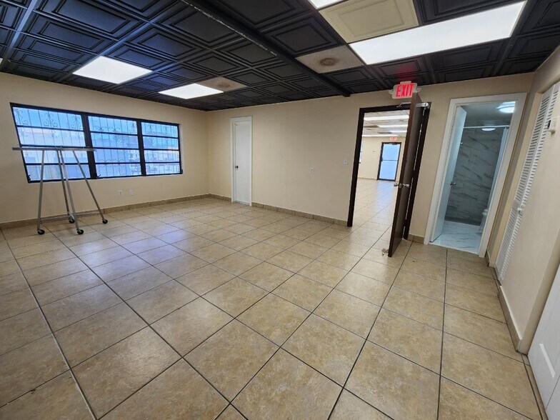 More Photos Of 890 SW 69th Ave, Miami Warehouse For Lease