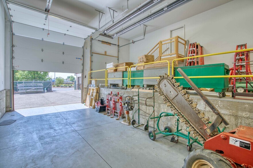 More Photos Of 1120 Boston Ave, Longmont Warehouse For Lease