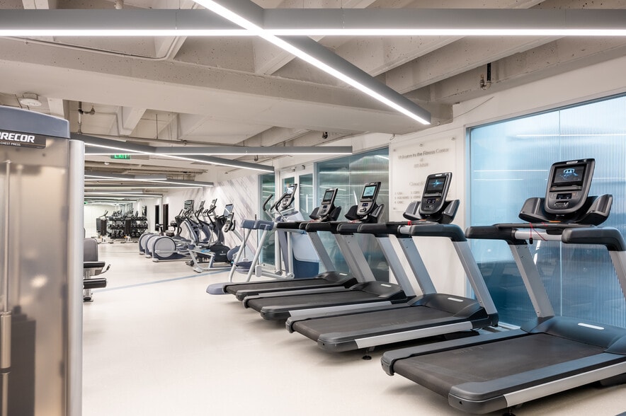 More Photos Of 811 Main St, Houston Office For Lease