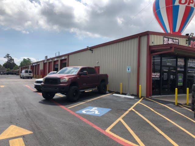 More Photos Of 5154 E Sam Houston Pky, Houston General Retail For Sale