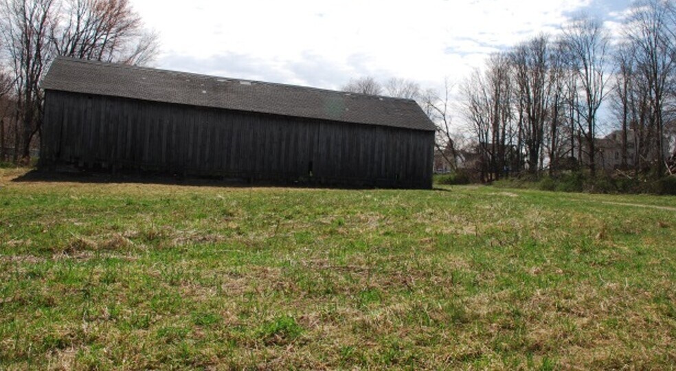 More Photos Of 1022 East St S, Suffield Land For Sale