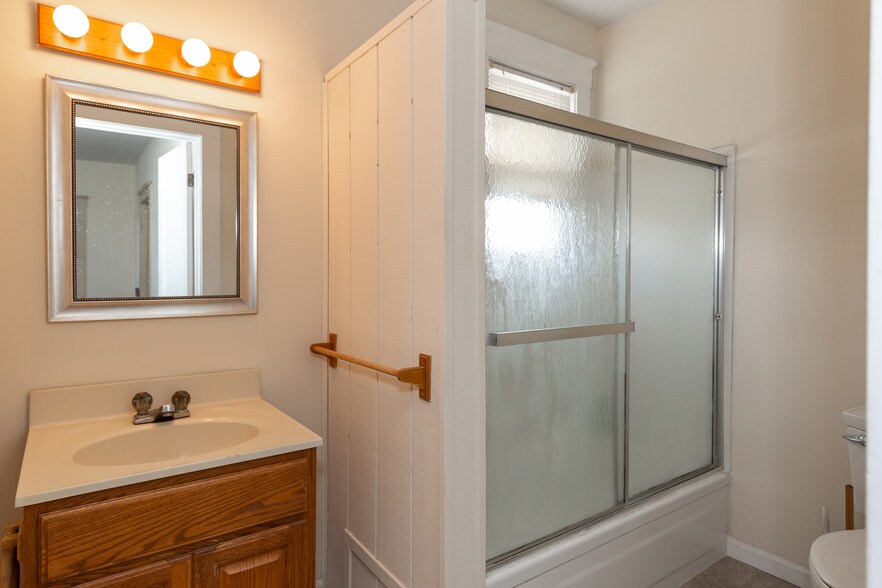 More Photos Of 6001 State Rd, Parma Restaurant For Sale