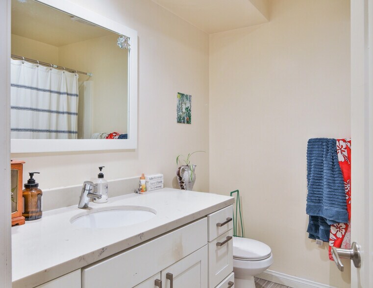 More Photos Of 265 N Oakland Ave, Pasadena Apartments For Sale