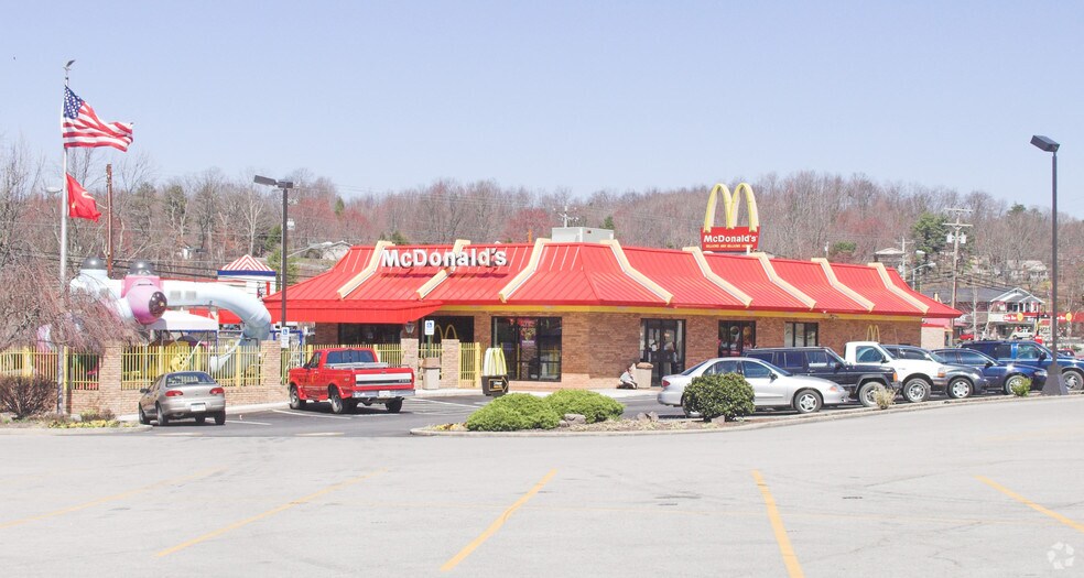 More Photos Of 19780 Alberta St, Oneida Unknown For Lease