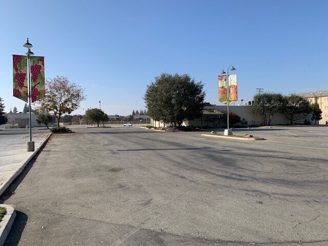 More Photos Of 6101 Knudsen Dr, Bakersfield Lodge Meeting Hall For Sale