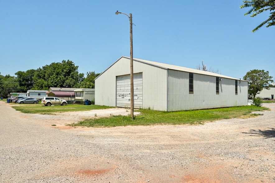 More Photos Of 603 S 3rd St, Kingfisher Manufactured Housing Mobile Home Park For Sale