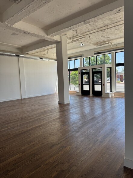 More Photos Of 3825 S Kingshighway Blvd, Saint Louis Apartments For Lease