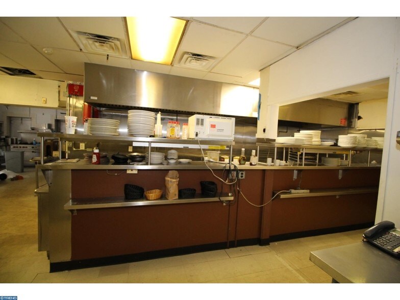More Photos Of 638-640 Stokes Rd, Medford Restaurant For Sale