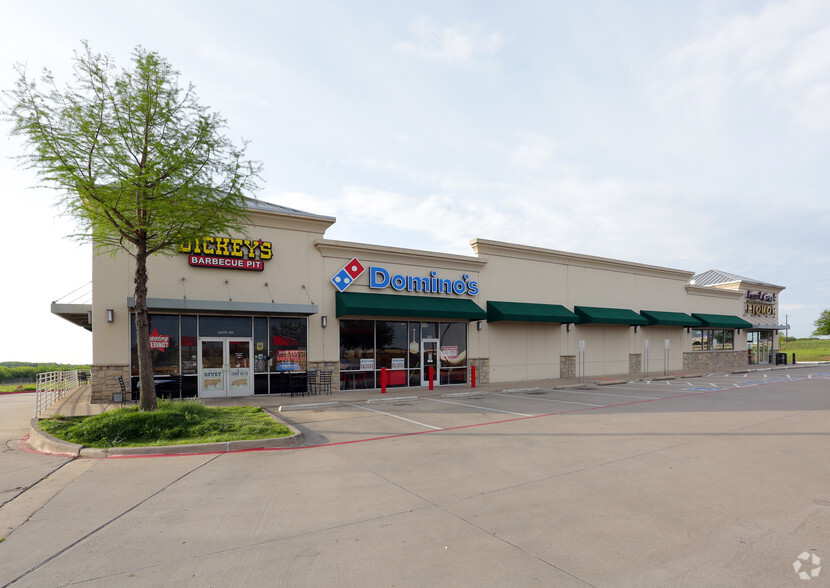 Primary Photo Of 807 S US Hwy 75, Anna Storefront For Lease